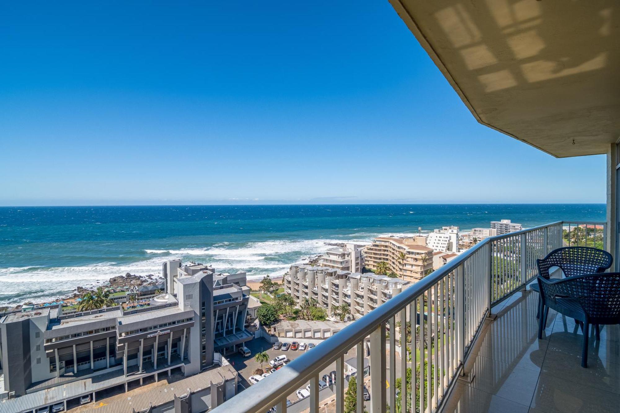 Apartment Coastal View @ 1304 La *