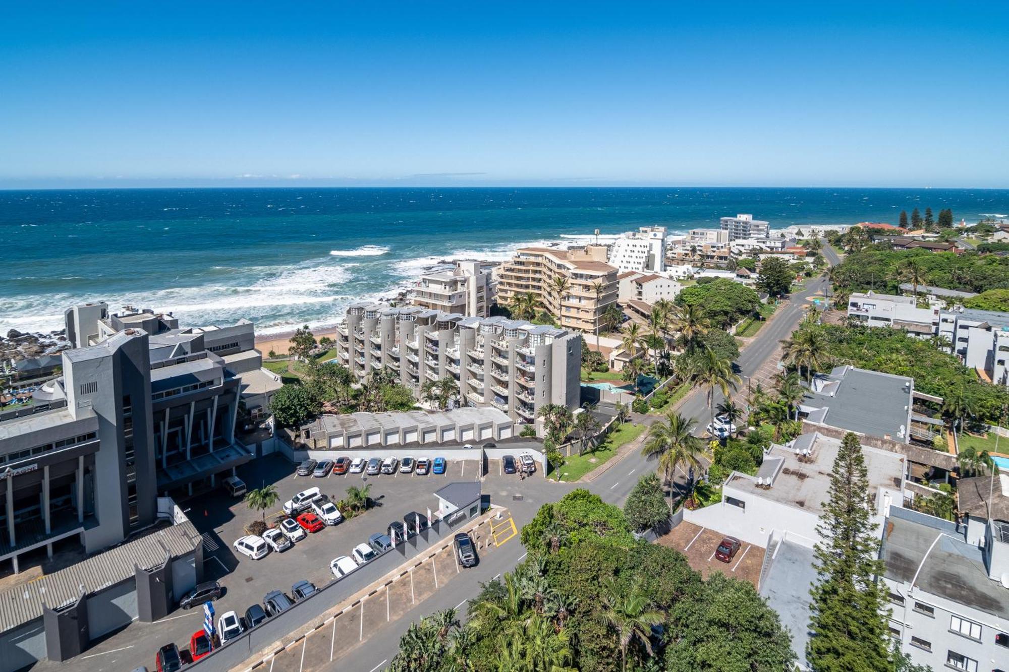 Apartment Coastal View @ 1304 La